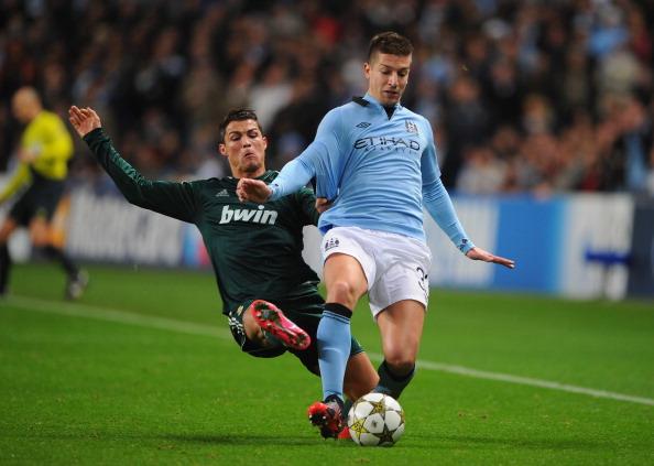 佩德里打进一球，赛后收获9.3的虎扑评分！（佩德里破门，赛后获虎扑9.3高分！）