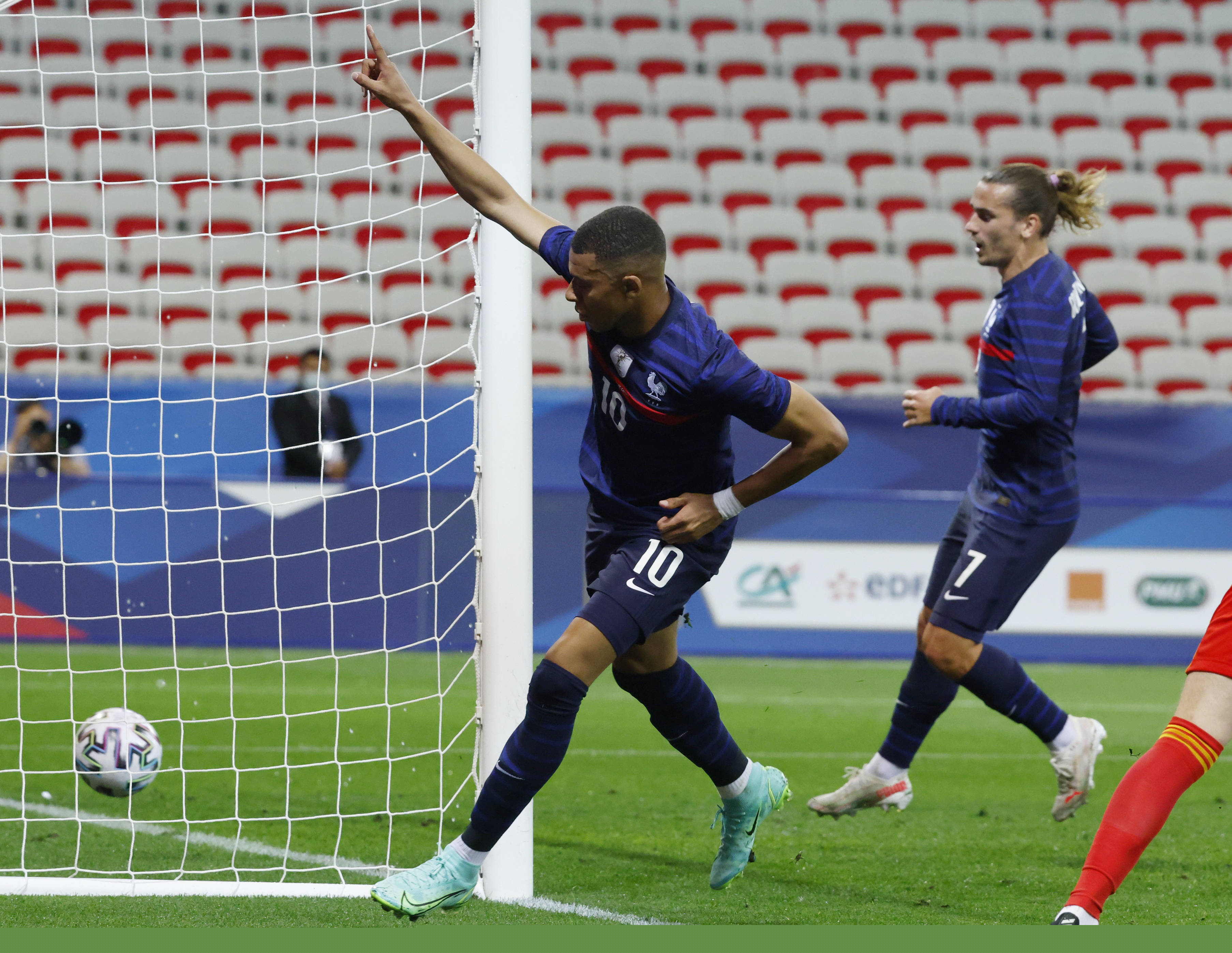 这一幕，值得反复回看（这一幕，值得一看再看）