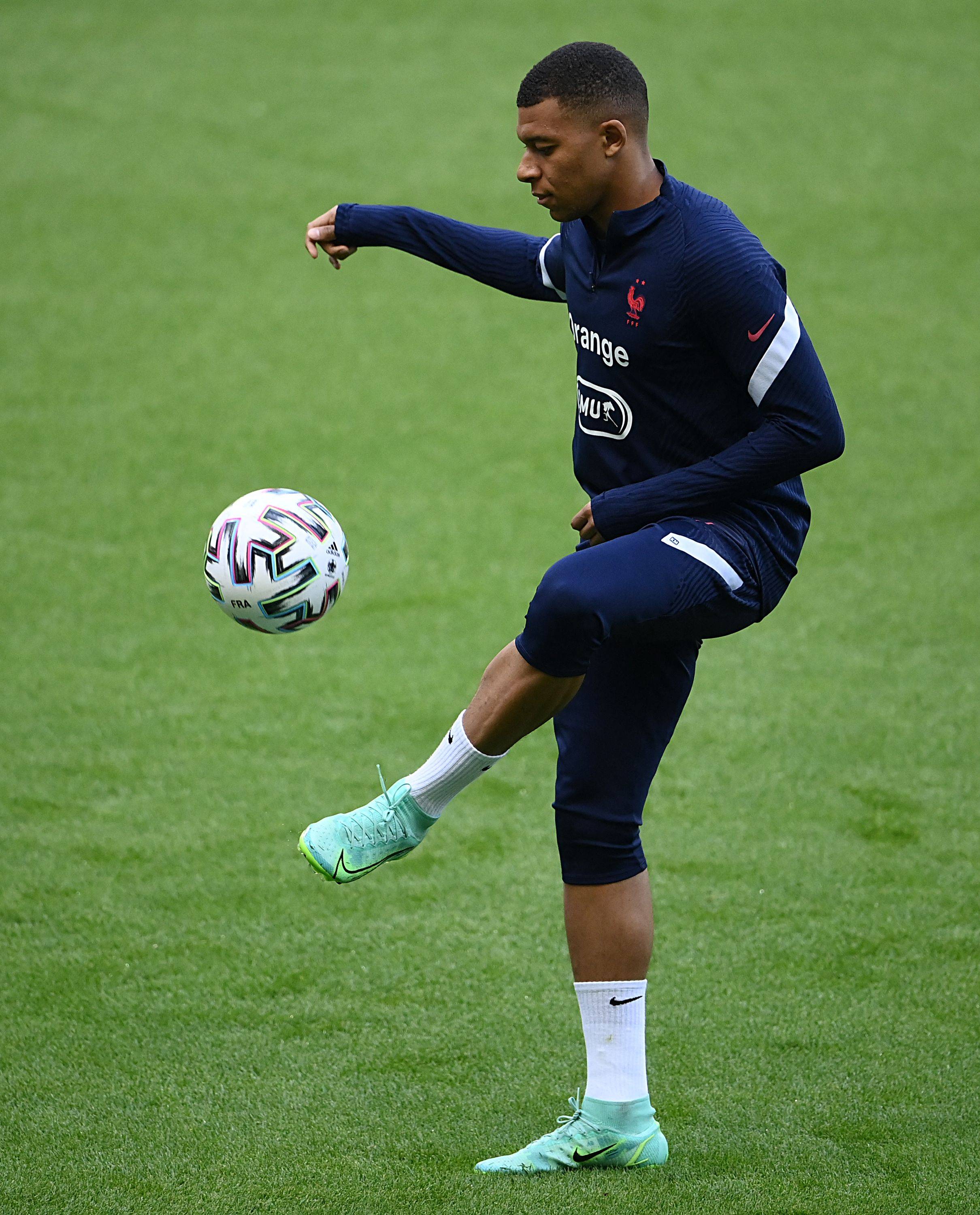 阿德耶米：和科瓦奇拥有完全坦诚关系 对自己游戏数值挺满意（阿德耶米：与科瓦奇关系坦诚无间，对个人游戏数据颇为满意）