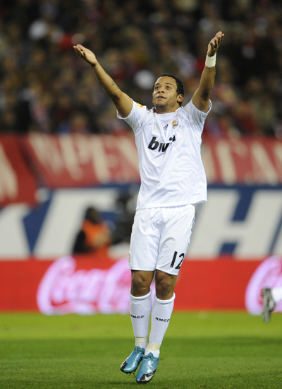 枪手铸就钢铁防线！108场不崩盘创英超新纪录（阿森纳防线如铁！连续108场零崩盘创英超新纪录）