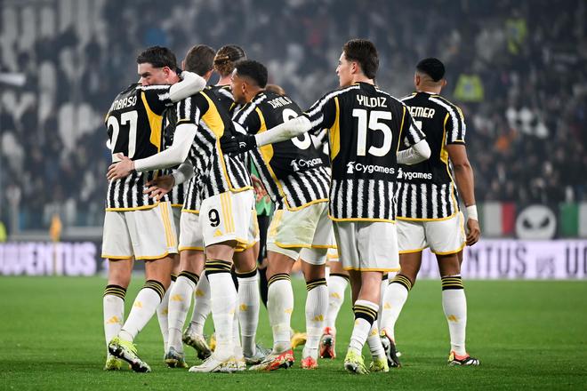 罗马诺：确认阿森纳在接触法国U21国脚后卫雅凯（罗马诺：证实阿森纳已接触法国U21国脚后卫雅凯）