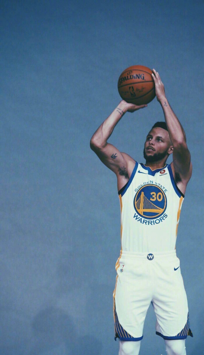 IG官方：下路选手Photic正式加入队伍（IG官宣：Photic以AD身份正式加盟）