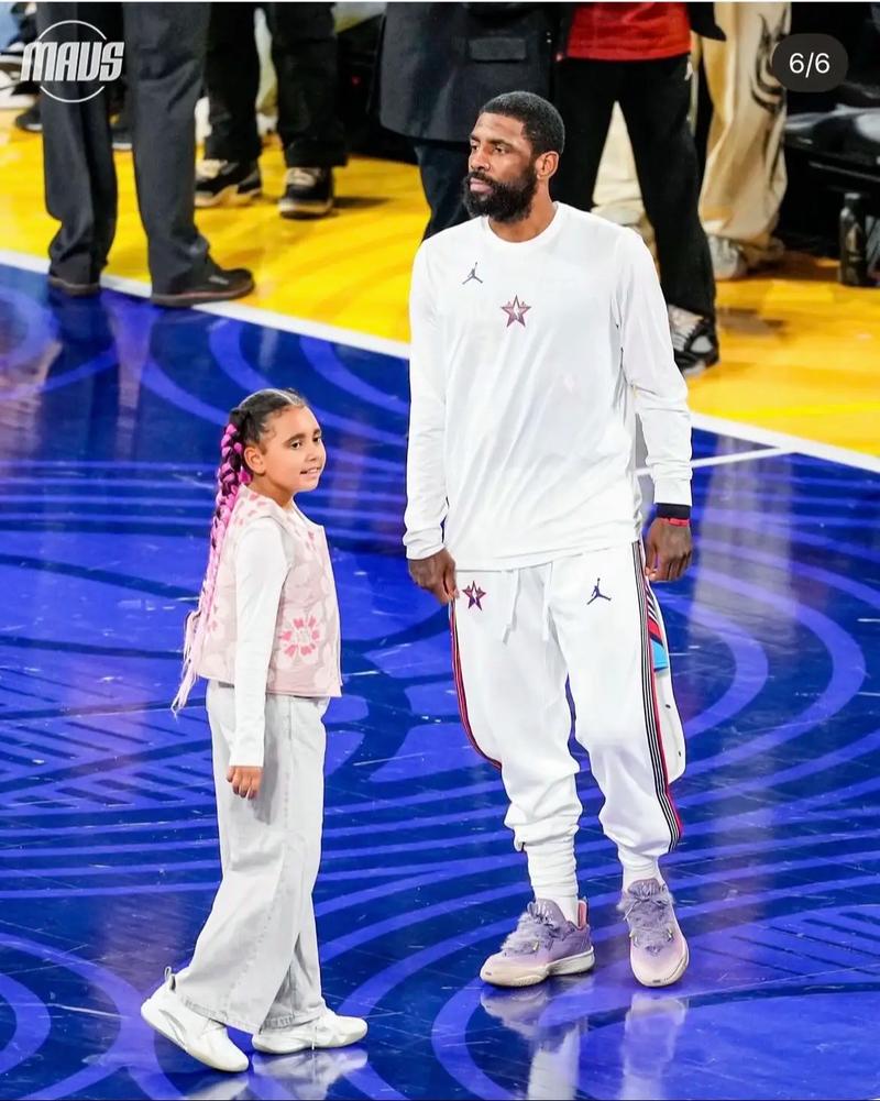 力压贝林、费尔明等4人，莫莱罗蝉联西甲月最佳U23球员（压过贝林、费尔明等四人，莫莱罗连庄西甲月度U23最佳）